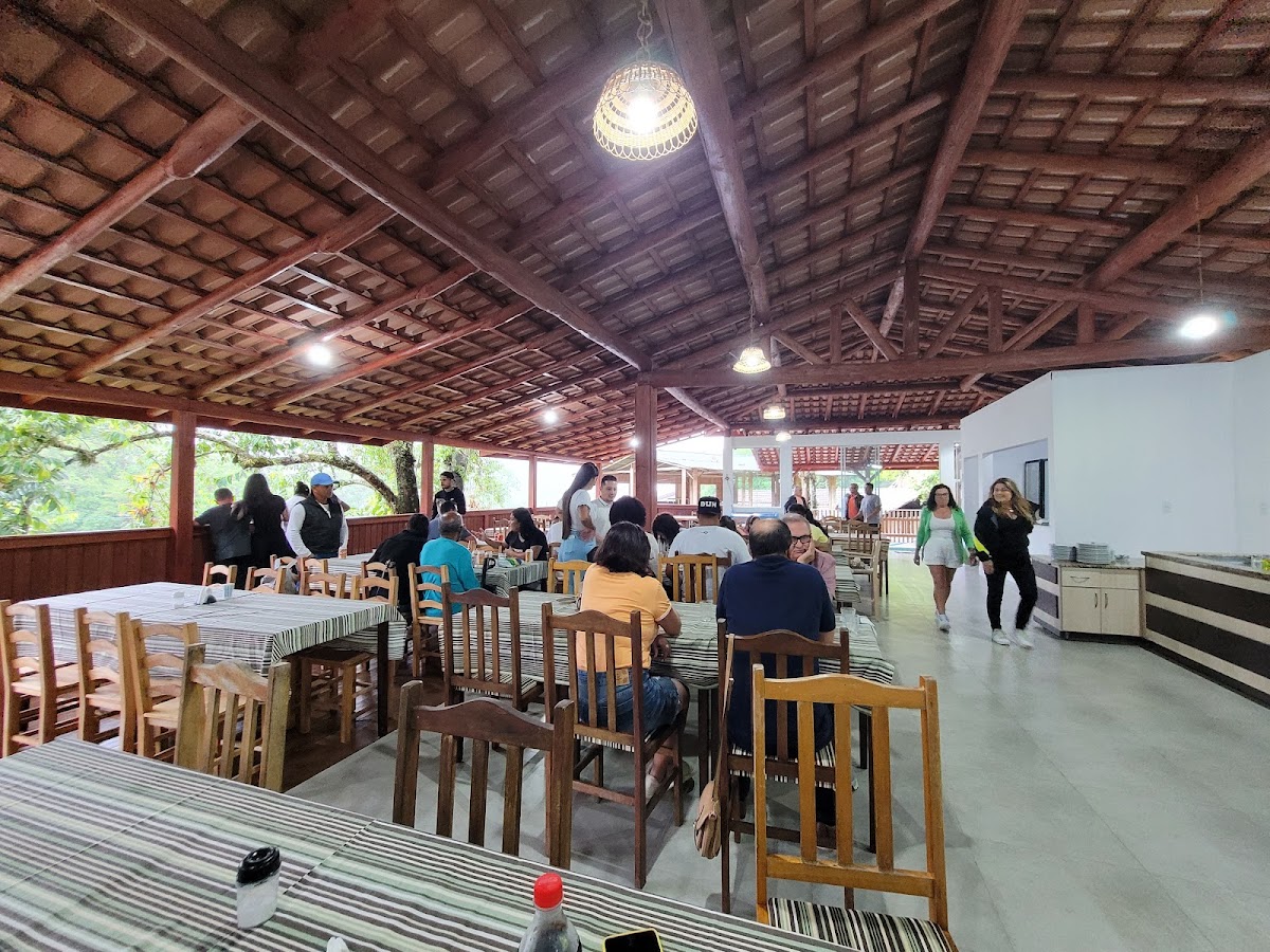 Restaurante Colonial Sitio Da Dona Elizete